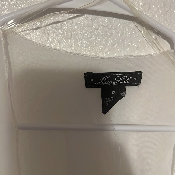 Sheer white duster/cover-up - Picture 3 of 4